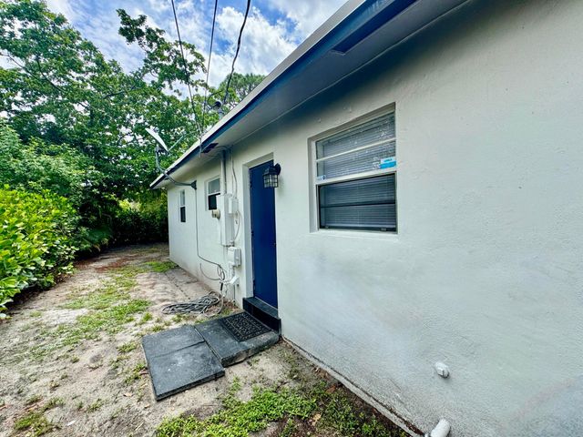 408 NW 21ST Terrace, Fort Lauderdale, FL 33311