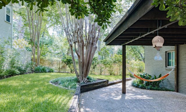221 Ogden Ln, San Antonio, TX 78209