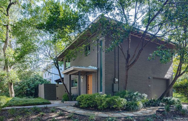 221 Ogden Ln, San Antonio, TX 78209