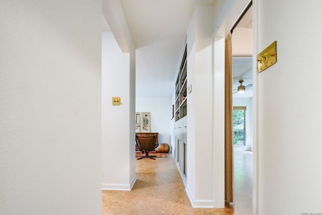 221 Ogden Ln, San Antonio, TX 78209