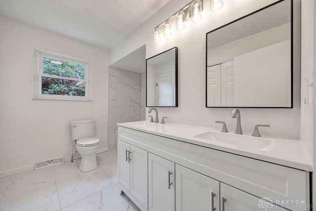 7764 Rolling Meadows Drive, West Chester, OH 45069