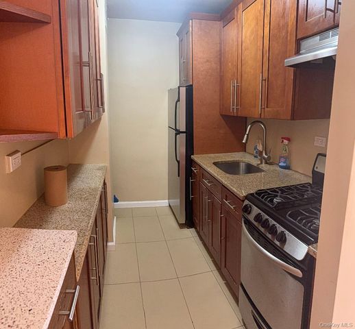 84-29 155th Avenue 1H, Howard Beach, NY 11414