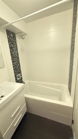 84-29 155th Avenue 1H, Howard Beach, NY 11414