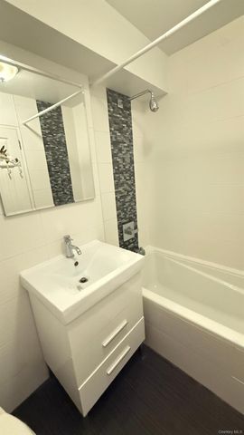 84-29 155th Avenue 1H, Howard Beach, NY 11414