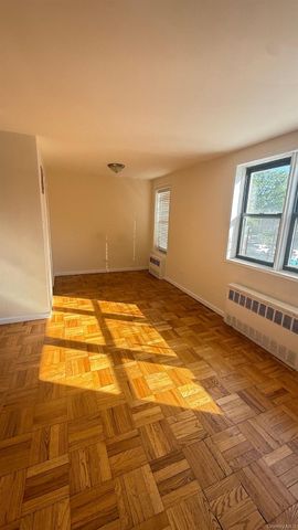 84-29 155th Avenue 1H, Howard Beach, NY 11414