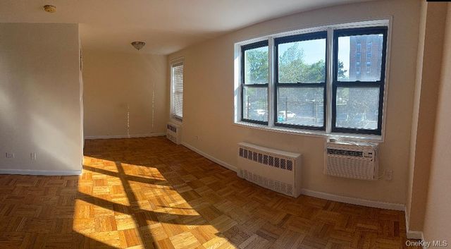 84-29 155th Avenue 1H, Howard Beach, NY 11414