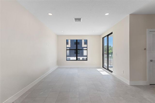 4352 FONTANAROSA VILLAGE COURT, Tampa, FL 33614
