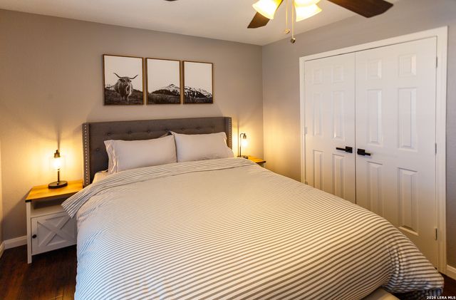 157 Park Rd, Bandera, TX 78003