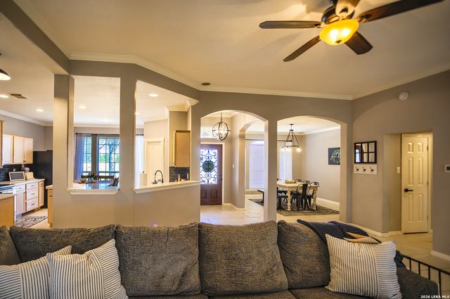 157 Park Rd, Bandera, TX 78003