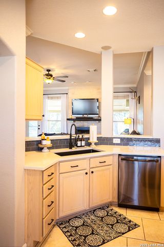 157 Park Rd, Bandera, TX 78003