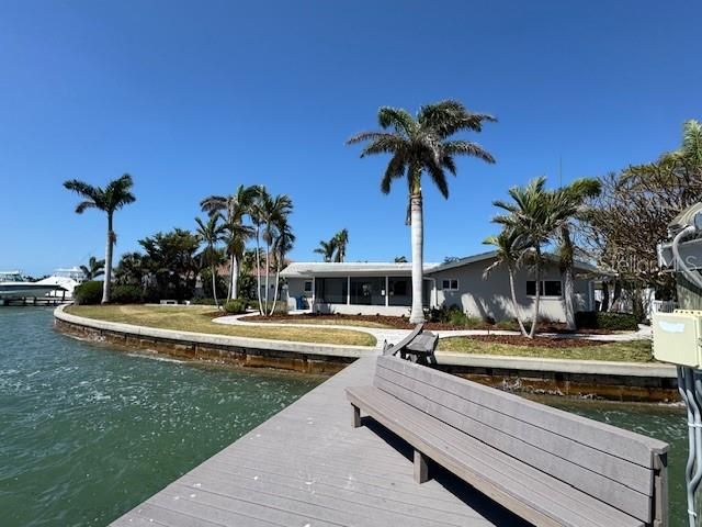 11055 7TH STREET E, Treasure Island, FL 33706