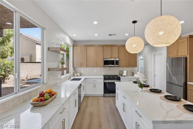 1000 Snow Bunting Court, Henderson, NV 89002