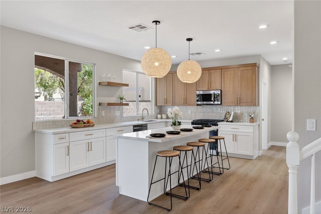 1000 Snow Bunting Court, Henderson, NV 89002