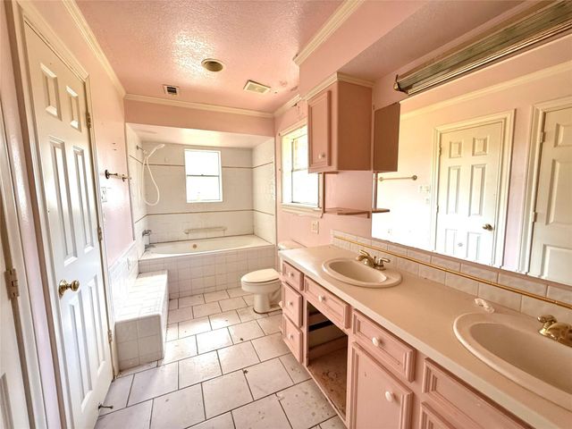 15696 Westgate Road, Splendora, TX 77372