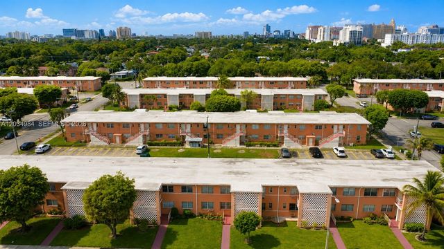 3550 SW 9th Ter 8B, Miami, FL 33135
