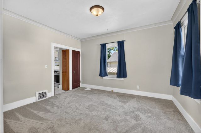 2416 17TH Avenue, Rock Island, IL 61201
