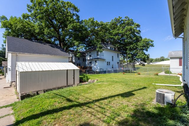 2416 17TH Avenue, Rock Island, IL 61201