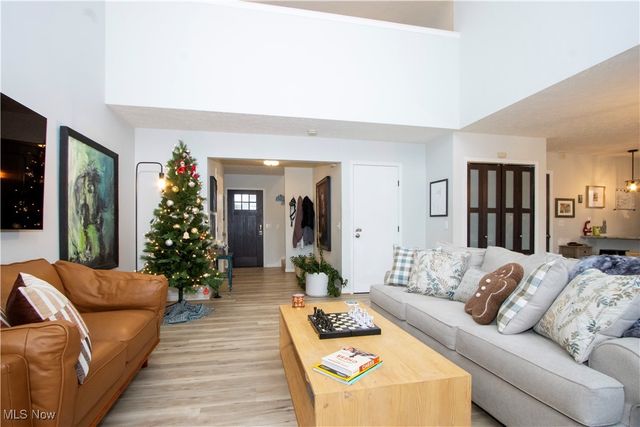 6473 Saint Leger Avenue NE, Canton, OH 44721