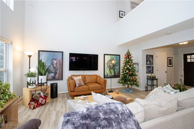 6473 Saint Leger Avenue NE, Canton, OH 44721