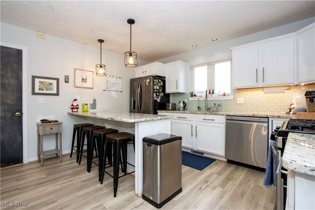 6473 Saint Leger Avenue NE, Canton, OH 44721