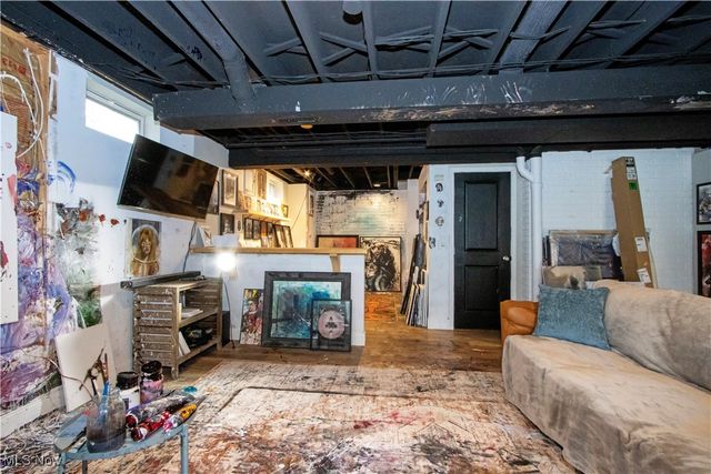 6473 Saint Leger Avenue NE, Canton, OH 44721