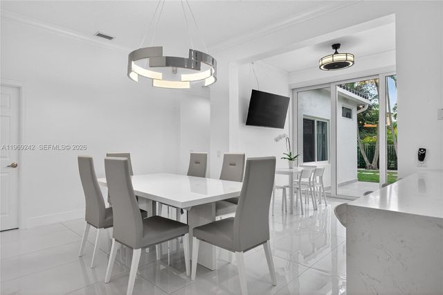 4115 Sabal Ridge Cir, Weston, FL 33331