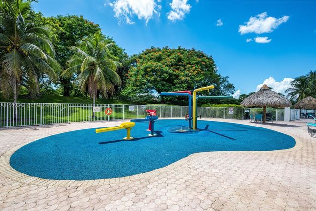 4115 Sabal Ridge Cir, Weston, FL 33331