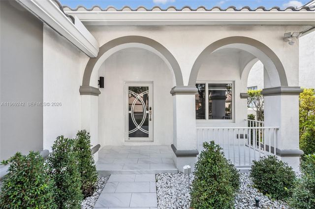 4115 Sabal Ridge Cir, Weston, FL 33331