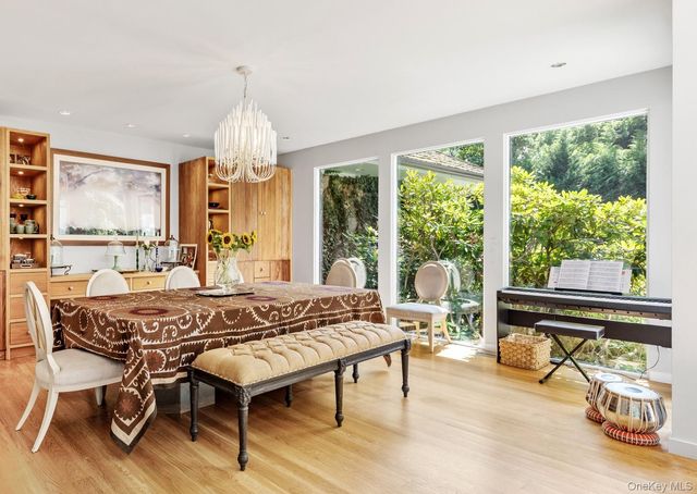 8 Mill Pond Lane, Lattingtown, NY 11560