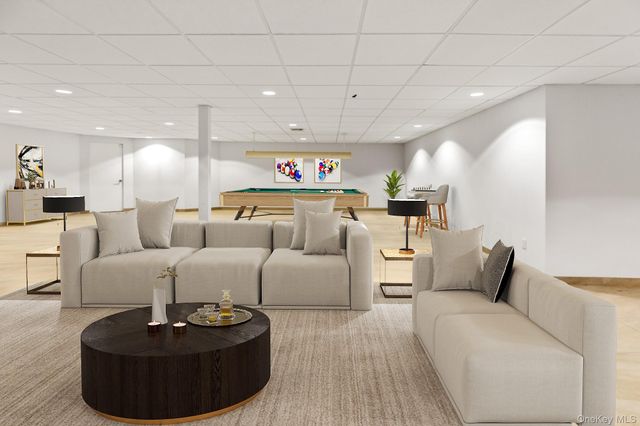 8 Mill Pond Lane, Lattingtown, NY 11560