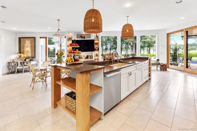 8 Mill Pond Lane, Lattingtown, NY 11560