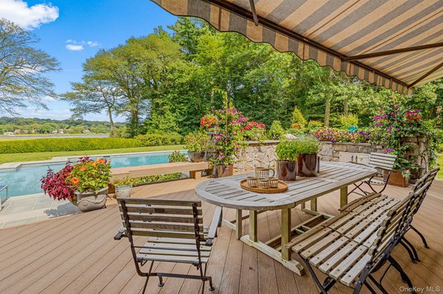 8 Mill Pond Lane, Lattingtown, NY 11560