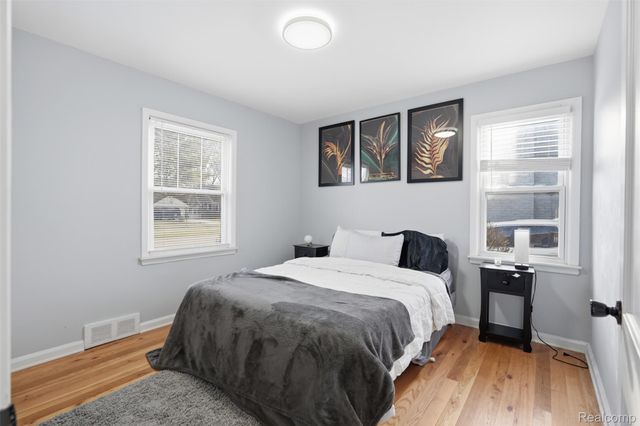 14000 Lincoln Street, Oak Park, MI 48237