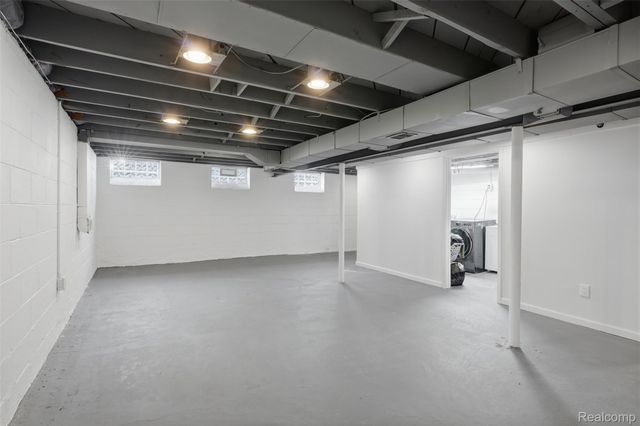 14000 Lincoln Street, Oak Park, MI 48237