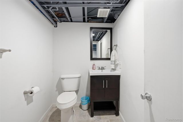 14000 Lincoln Street, Oak Park, MI 48237