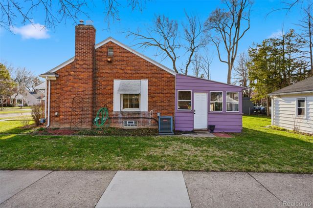 14000 Lincoln Street, Oak Park, MI 48237