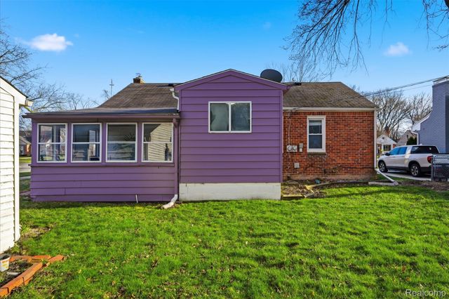 14000 Lincoln Street, Oak Park, MI 48237