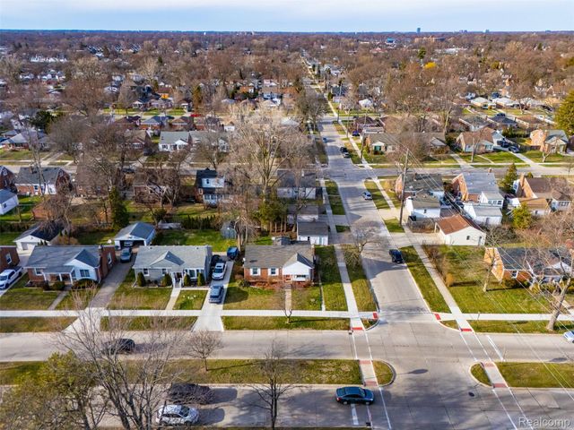 14000 Lincoln Street, Oak Park, MI 48237