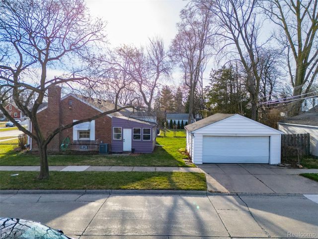 14000 Lincoln Street, Oak Park, MI 48237