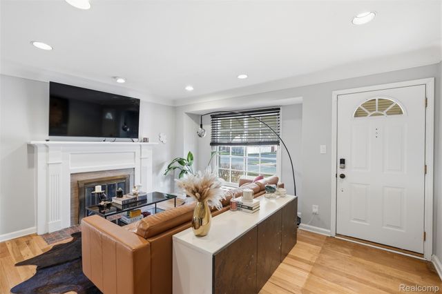 14000 Lincoln Street, Oak Park, MI 48237