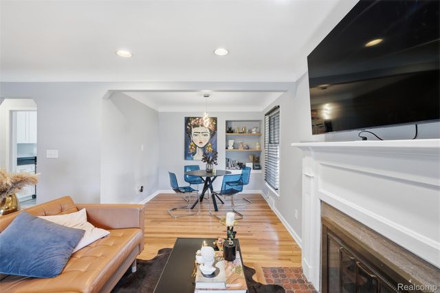 14000 Lincoln Street, Oak Park, MI 48237