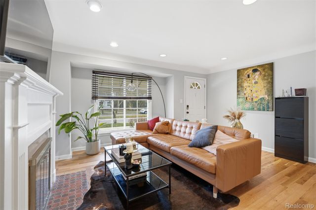 14000 Lincoln Street, Oak Park, MI 48237