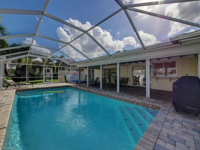 107 SW 58th TER, Cape Coral, FL 33914