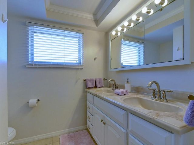 107 SW 58th TER, Cape Coral, FL 33914