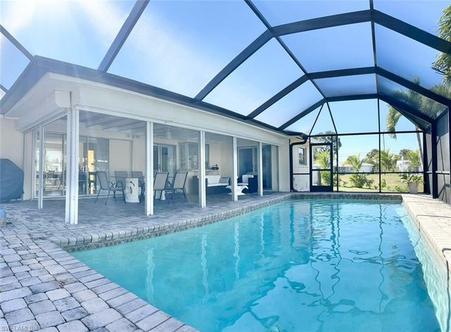 107 SW 58th TER, Cape Coral, FL 33914