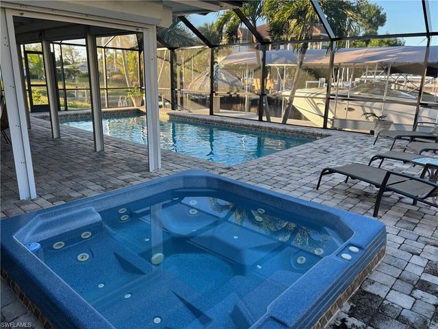 107 SW 58th TER, Cape Coral, FL 33914
