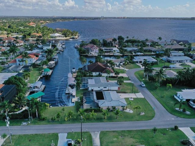107 SW 58th TER, Cape Coral, FL 33914