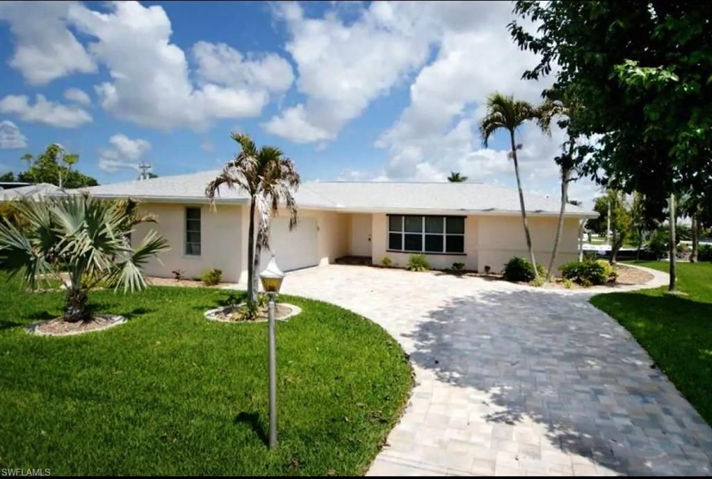 107 SW 58th TER, Cape Coral, FL 33914