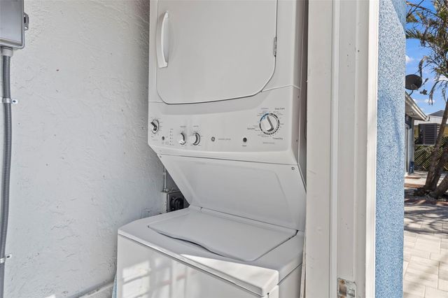 1360 HOLIDAY DRIVE A & B, Englewood, FL 34223