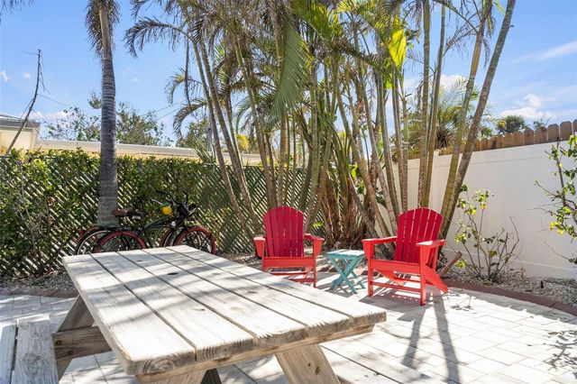 1360 HOLIDAY DRIVE A & B, Englewood, FL 34223